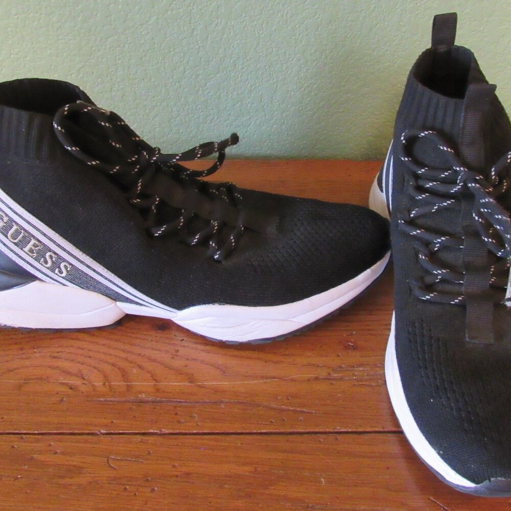 GUESS Women's "Brite" Athletic Sneakers Black Size 8.5. Good Condition!